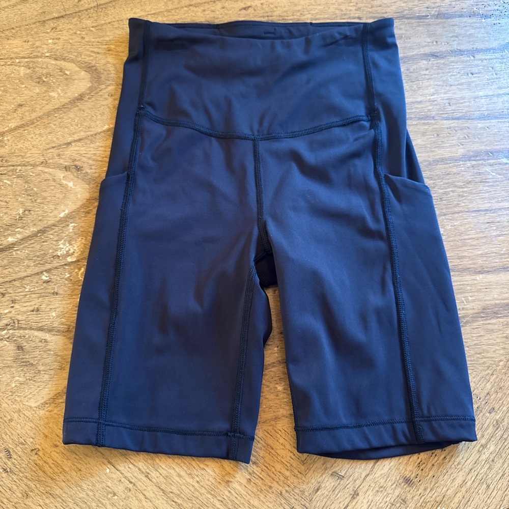 Athleta Black Stash Pocket Shorts